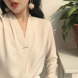 V-neck All-match Retro Shirt