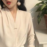V-neck All-match Retro Shirt