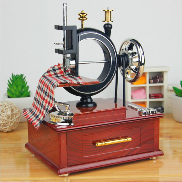 Retro Nostalgic Hand Sewing Machine Model Ornaments