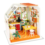 DIY Art Hut, Handmade House