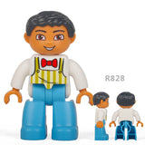 Large-particle Building, Block Dolls