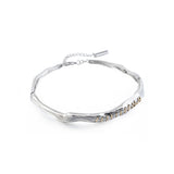 Female Niche Metal Collar