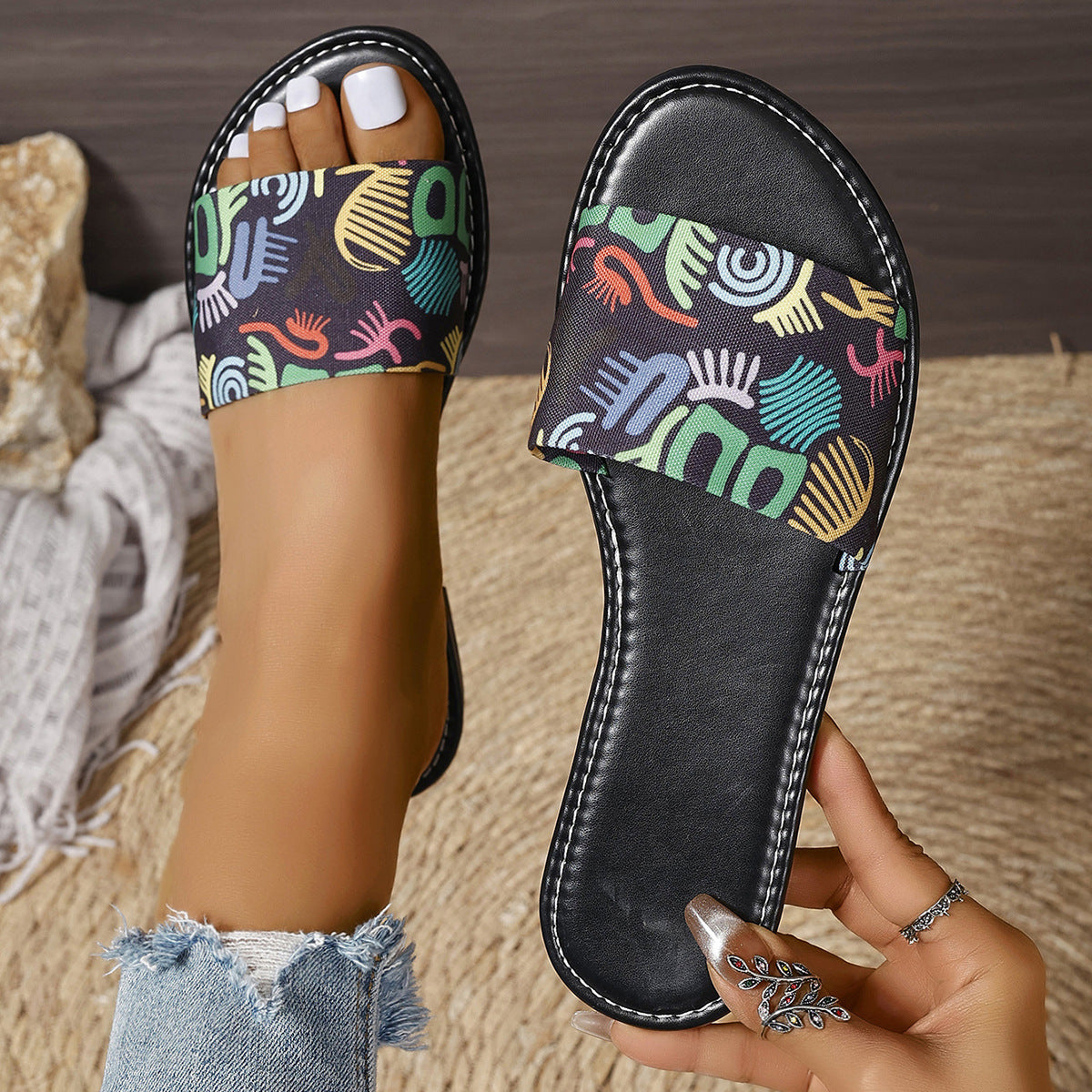 New Fashion Graffiti Print Sandals for Women, Summer Round Toe Low Hee
