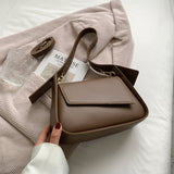 Simple Temperament, Retro Women's Western Style Messenger Bag