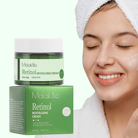 Moisturizing Retinol Cream, Helps in Reducing Fine Lines