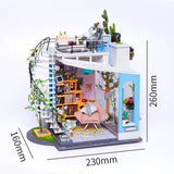 DIY Art Hut, Handmade House