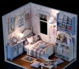 Creative Gift, DIY Hand-assembled House with Light Cabin