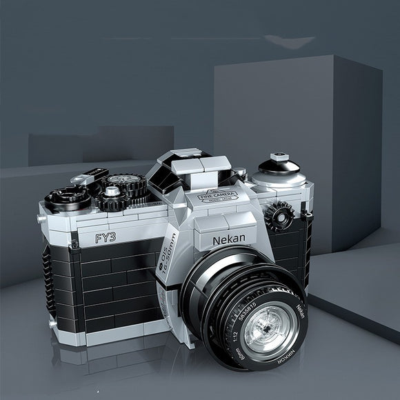 Small Particle Model, Assembled Building Block Toy