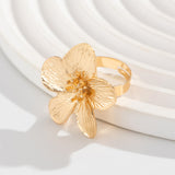 Fashion Inlaid Pearl Flower Ring