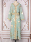 Bronzing Muslim Middle-east Tourist Dress