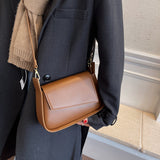 Simple Temperament, Retro Women's Western Style Messenger Bag